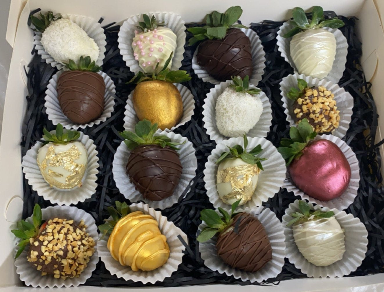 Dazzle Boujee Box 16  Pack